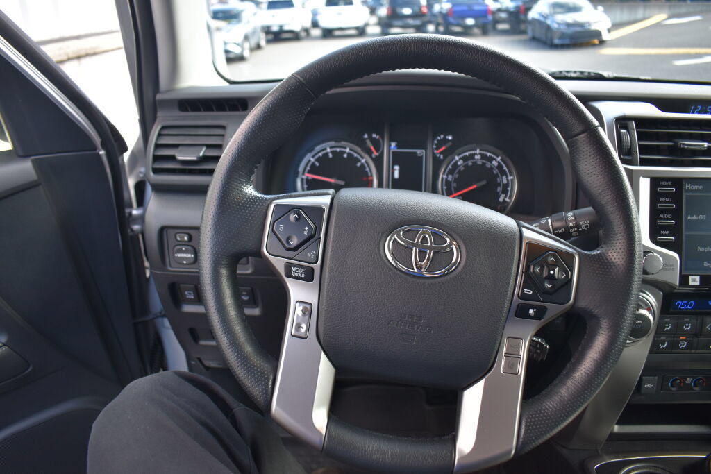 Certified 2024 Toyota 4Runner Limited AWD/4WD image 9