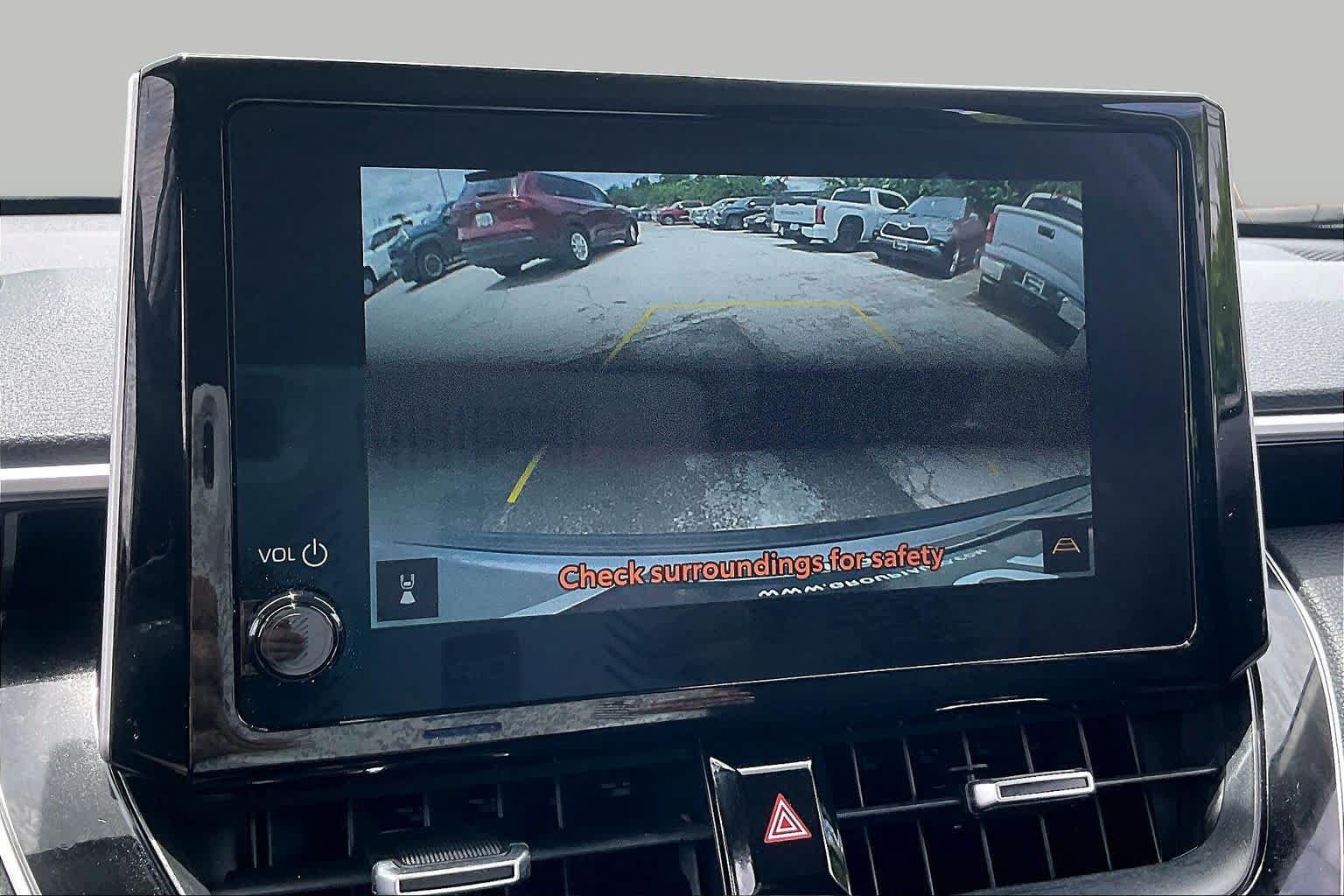 Used 2025 Toyota Corolla Cross XLE FWD image 26