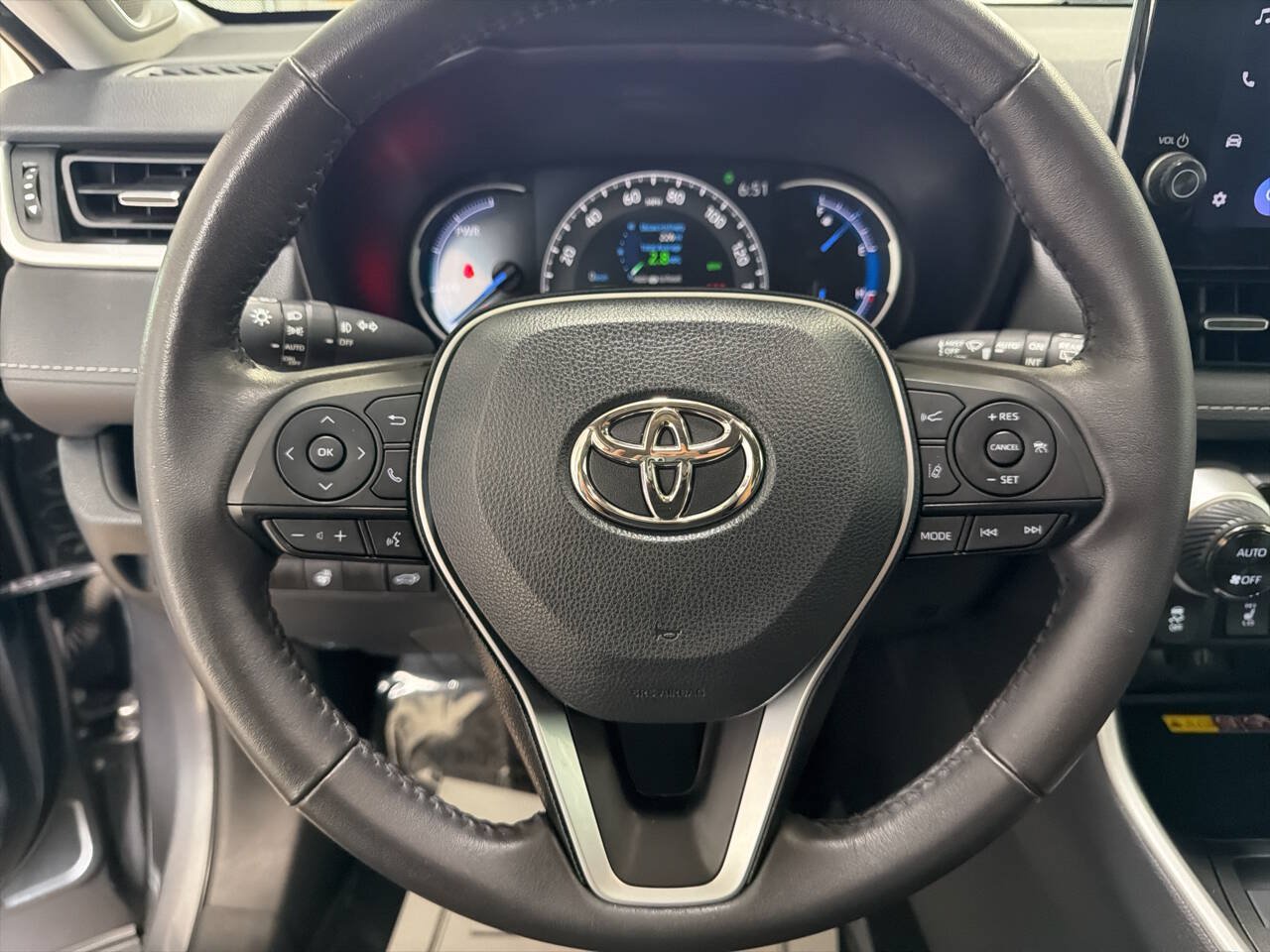 Used 2023 Toyota RAV4 XLE Premium AWD/4WD image 20