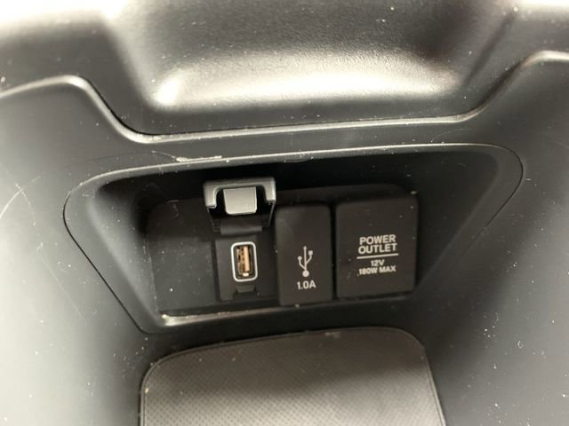 Used 2019 Honda CR-V Touring image 27