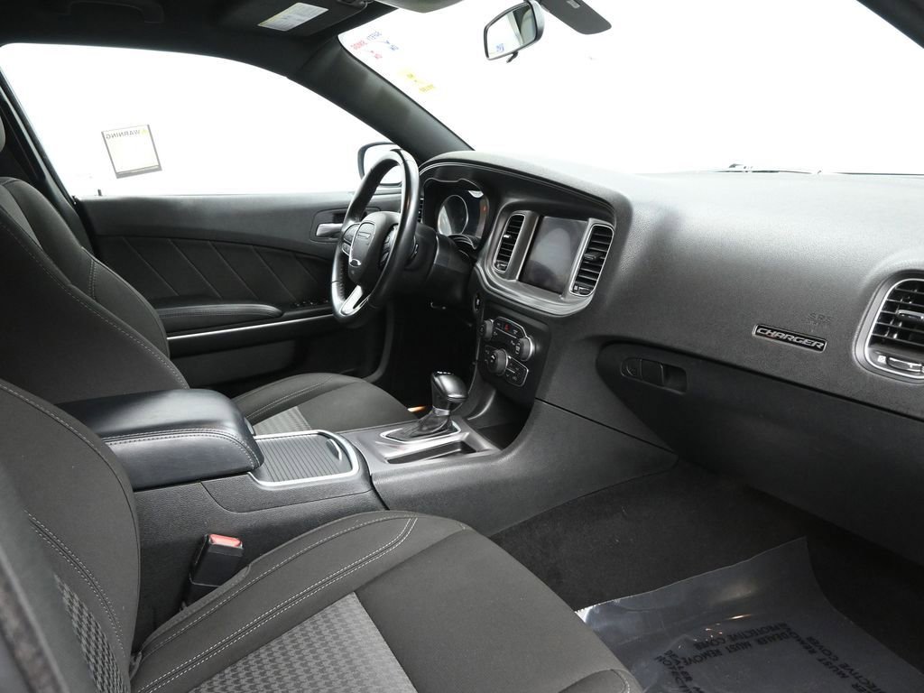 Used 2023 Dodge Charger SXT image 9