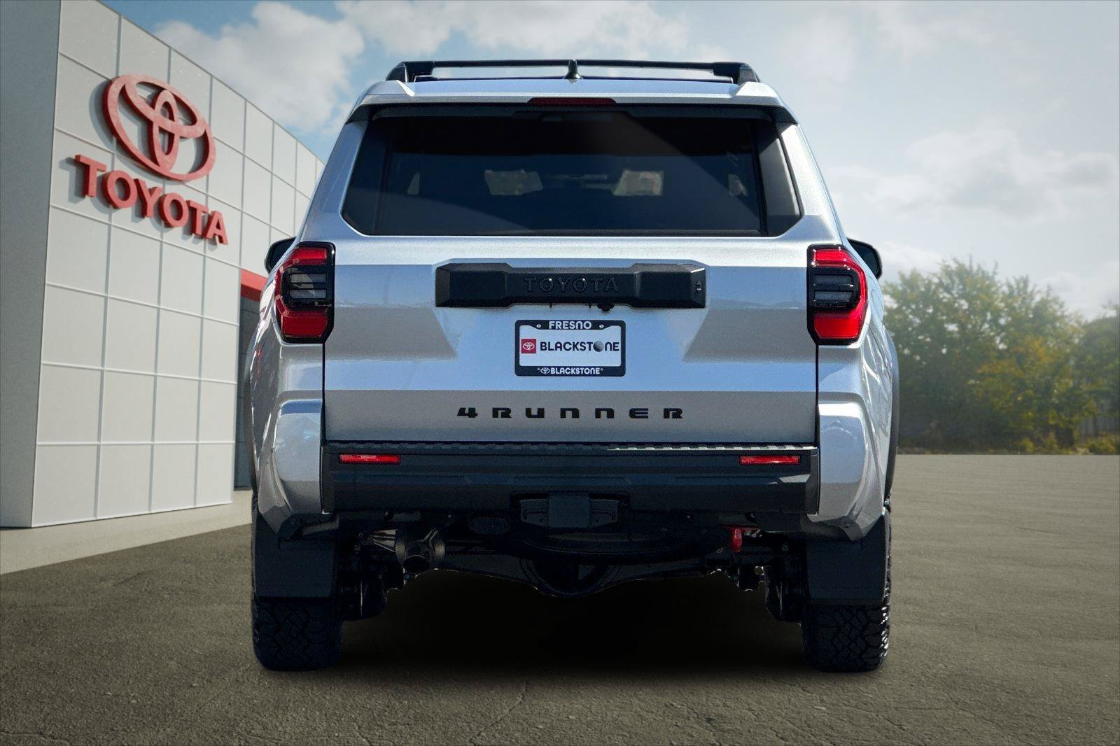 Certified 2026 Toyota 4Runner SR5 AWD/4WD image 4