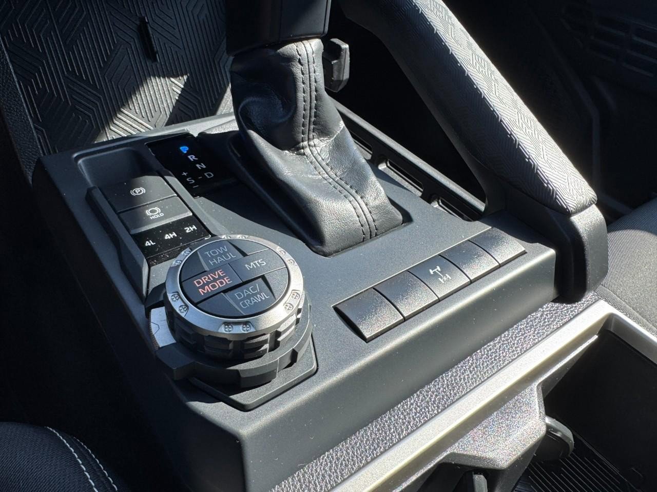 Used 2024 Toyota Tacoma TRD Off-Road image 18