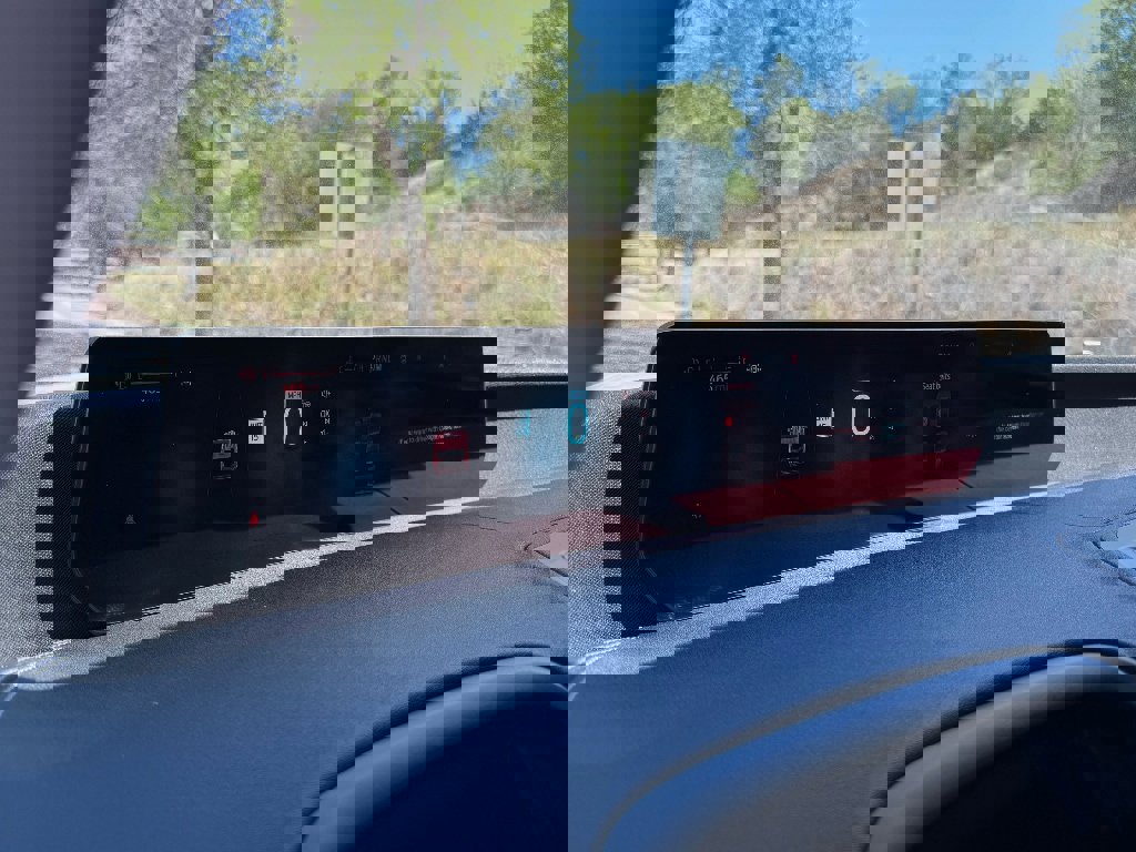 Used 2025 Ford Expedition Max Platinum w/ Platinum Ultimate Package AWD/4WD image 17