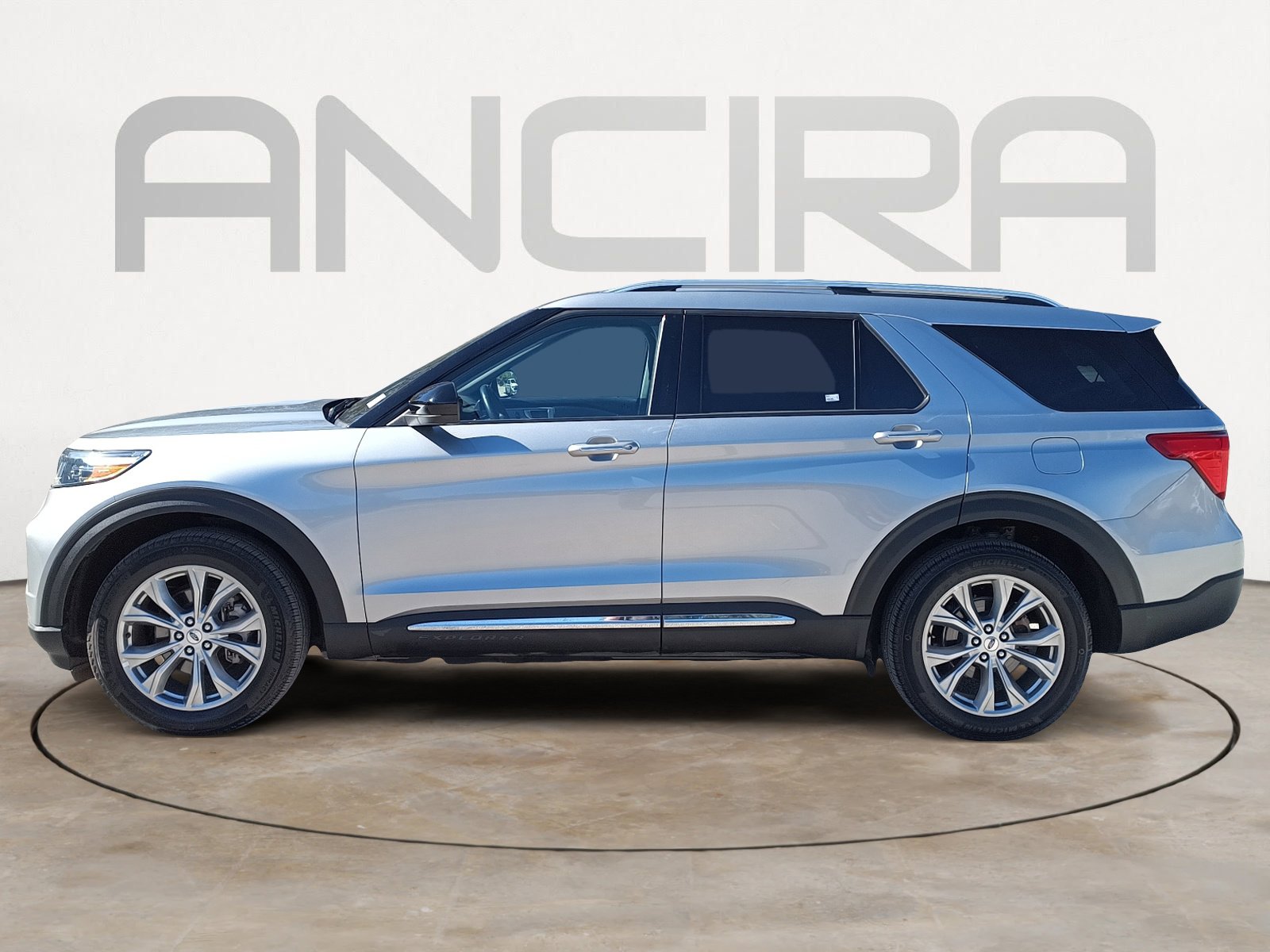 Used 2023 Ford Explorer Limited image 7