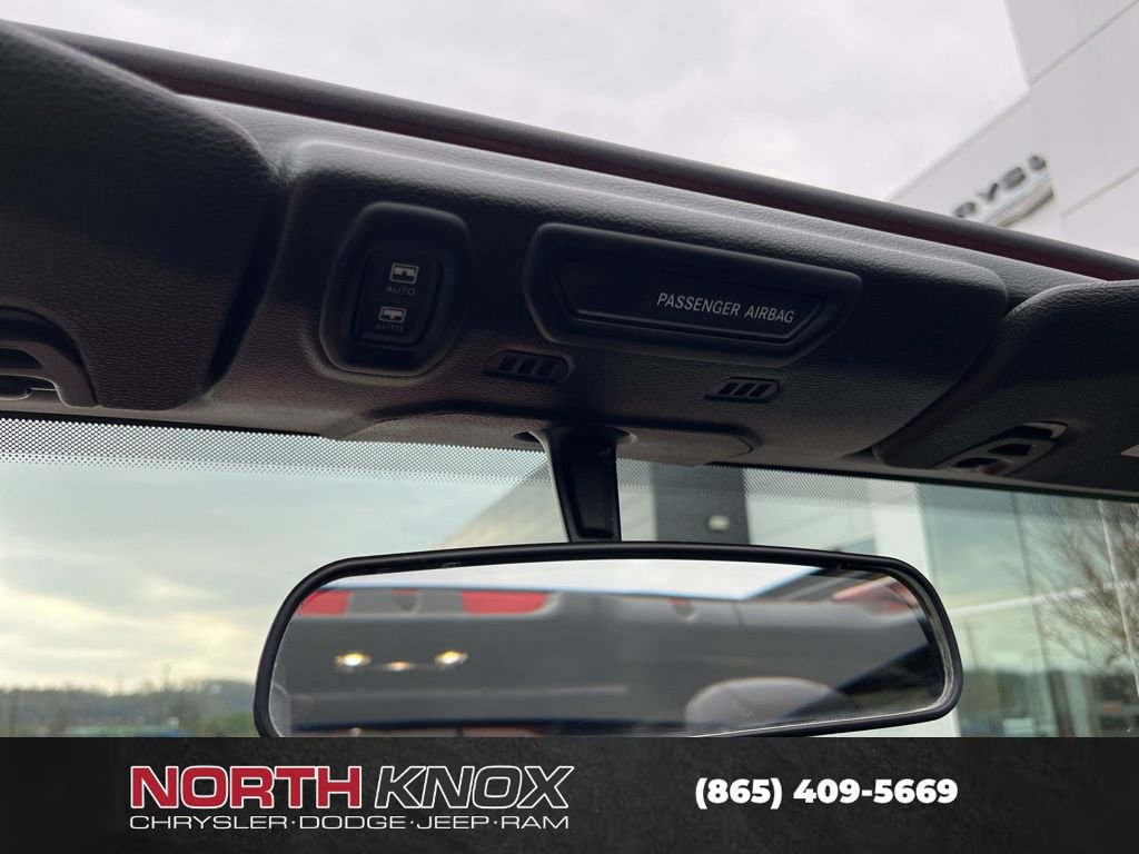 Used 2021 Jeep Wrangler Unlimited Sahara AWD/4WD image 9