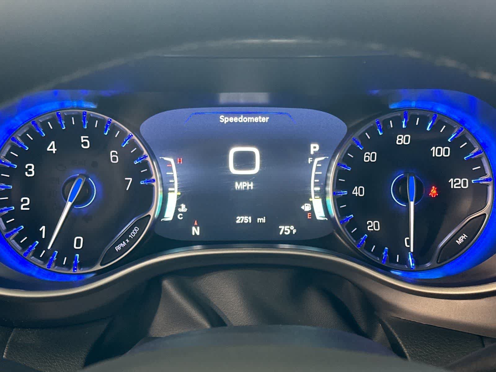 Used 2026 Chrysler Pacifica Select FWD image 26