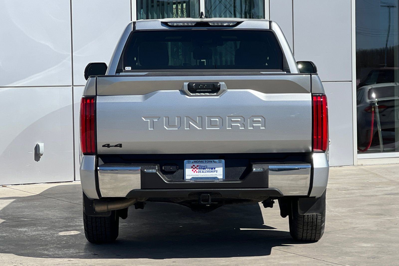 Certified 2025 Toyota Tundra SR5 w/ TRD Off-Road Package AWD/4WD image 5