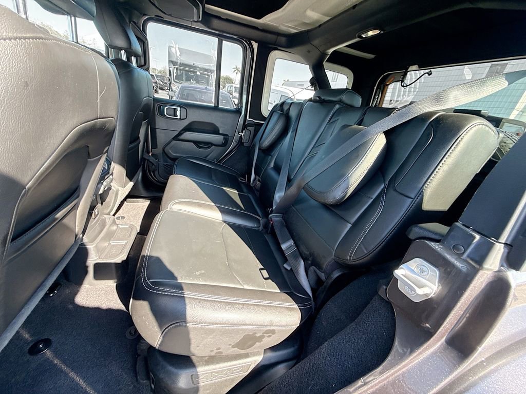 Used 2021 Jeep Wrangler Unlimited Sahara w/ Cold Weather Group image 27