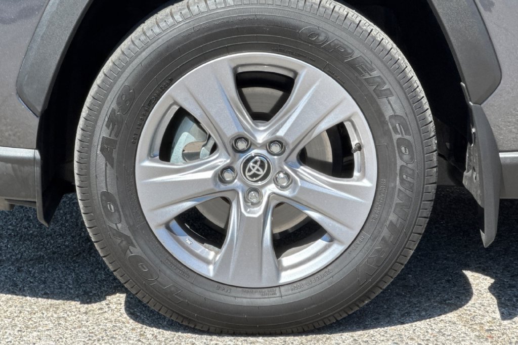 Certified 2025 Toyota RAV4 XLE AWD/4WD image 26
