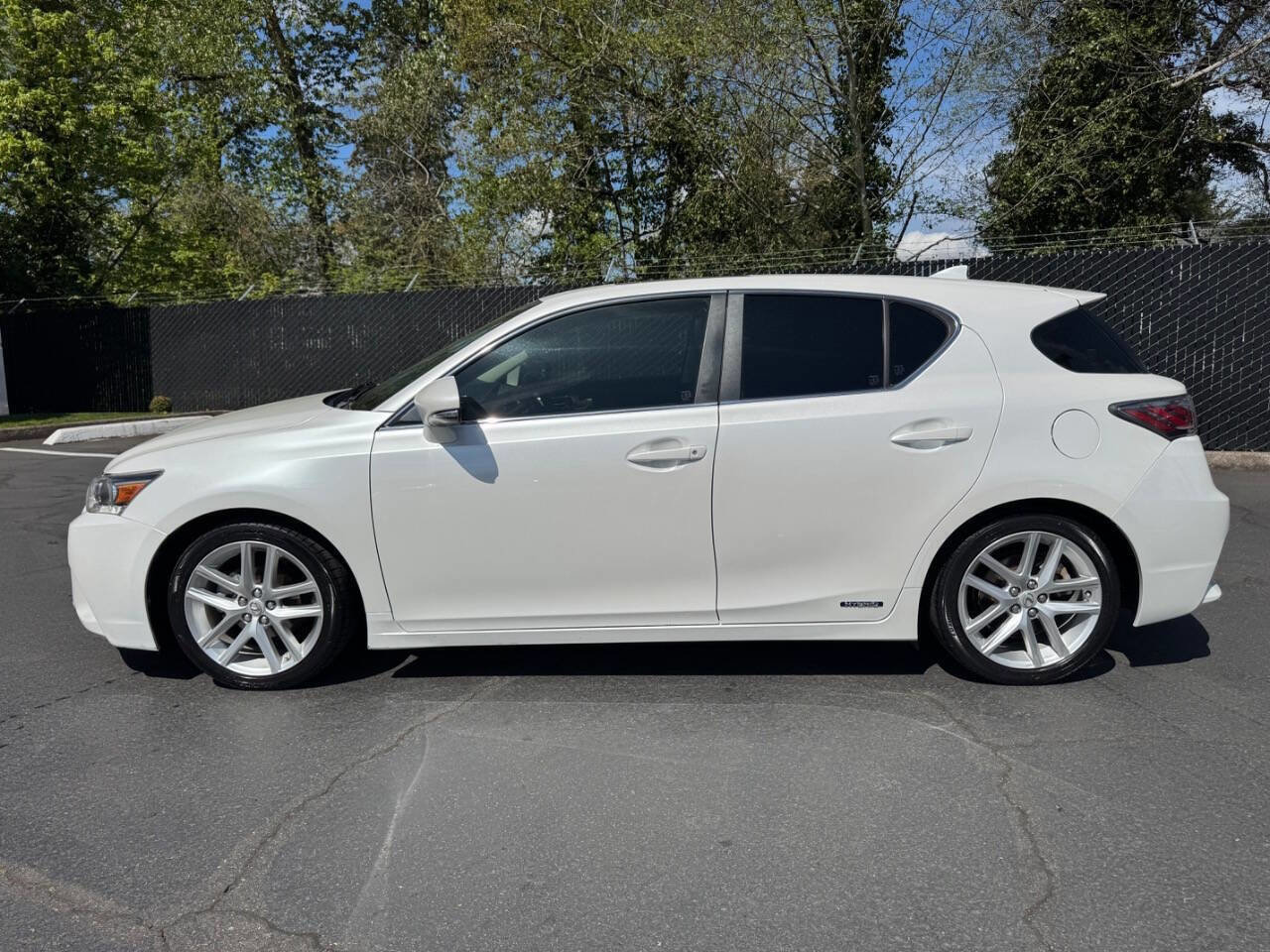 Used 2017 Lexus CT 200h w/ Seat Comfort Package image 2