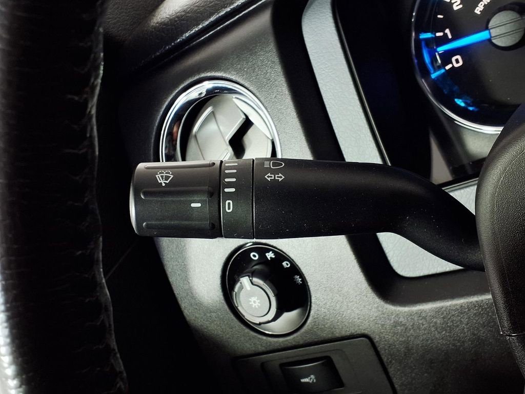 Used 2013 Ford F150 XLT w/ XLT Chrome Pkg RWD image 16