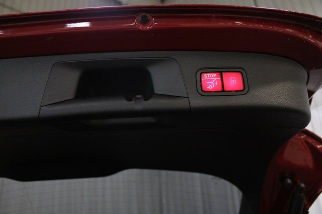 Used 2025 Mercedes-Benz GLA 250 4MATIC image 8