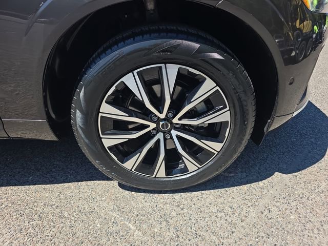Used 2023 Volvo XC60 B5 Plus w/ Protection Package Premier FWD image 13