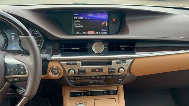 Used 2018 Lexus ES 350 w/ Navigation System Package FWD image 26
