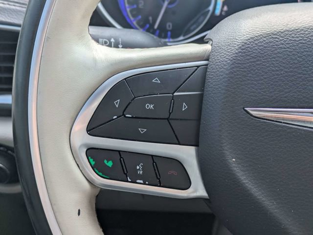 Used 2020 Chrysler Pacifica Limited FWD image 26