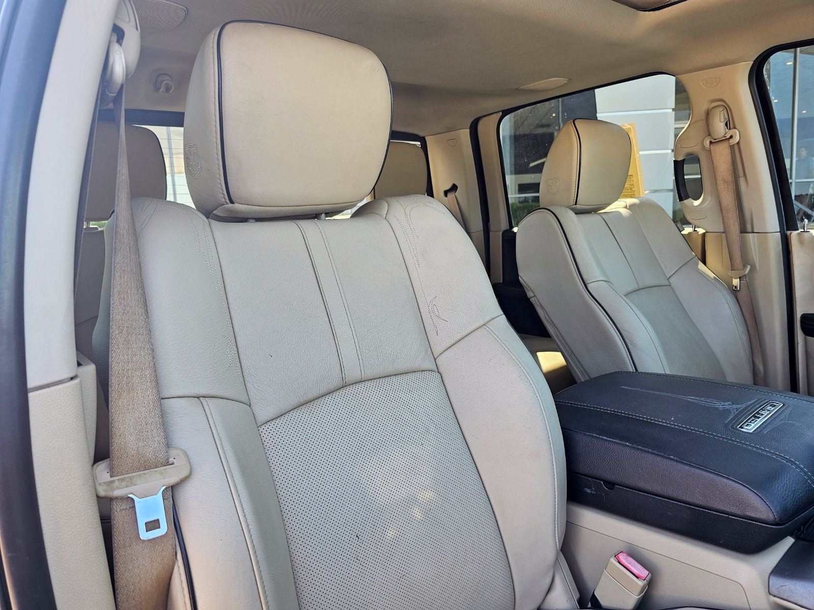 Used 2018 RAM 2500 Limited AWD/4WD image 39