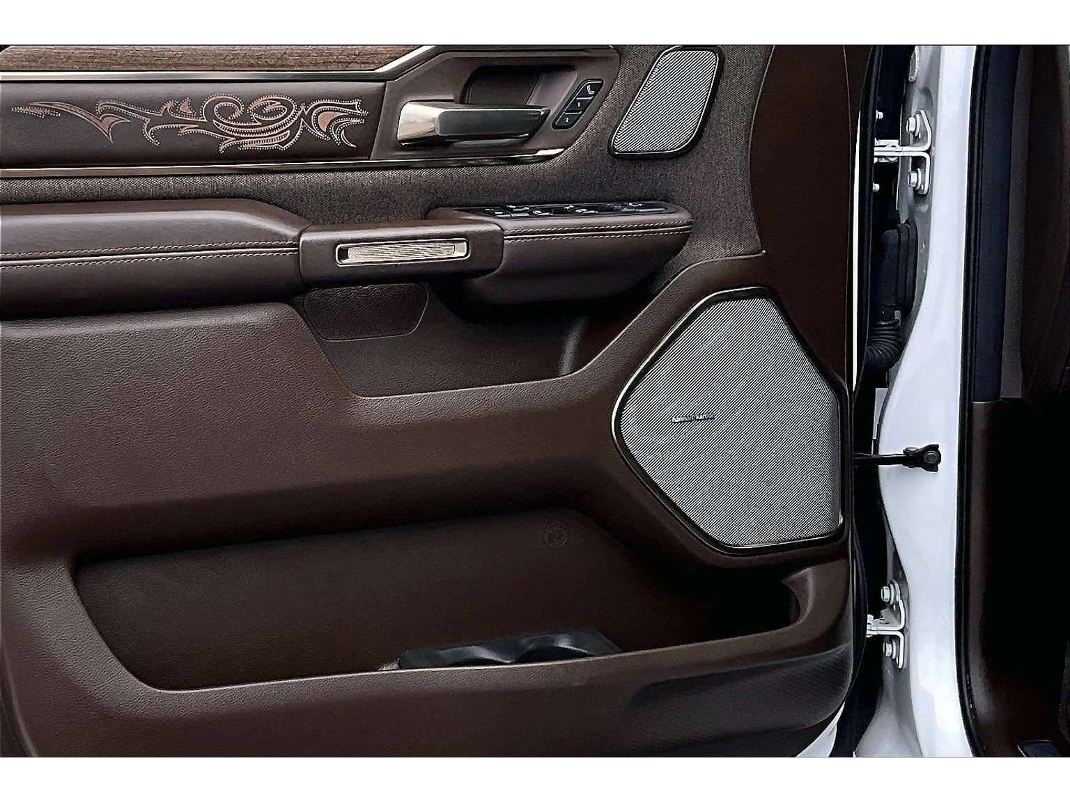 Certified 2025 RAM 1500 Limited AWD/4WD image 33