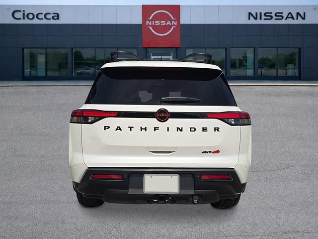 New 2026 Nissan Pathfinder Rock Creek w/ Rock Creek Premium Package AWD/4WD image 4