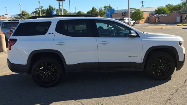 Used 2022 GMC Acadia SLE w/ Driver Convenience Package AWD/4WD image 11