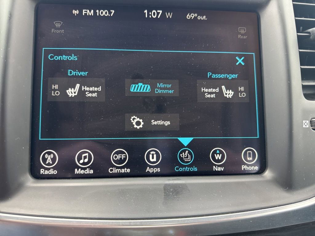 Used 2017 Chrysler 300 Limited w/ Value Package image 18