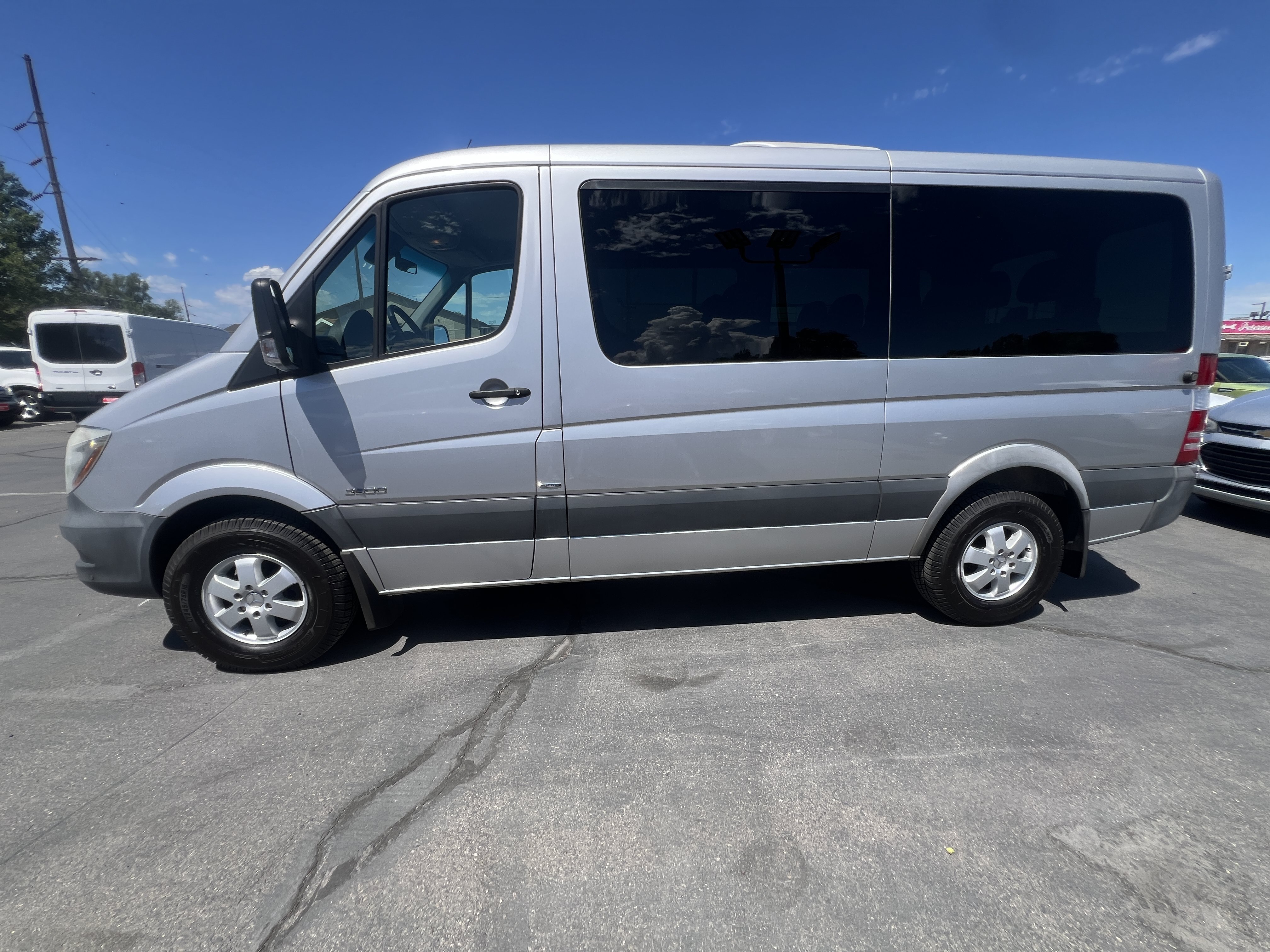 Used 2014 Mercedes-Benz Sprinter 2500 image 6