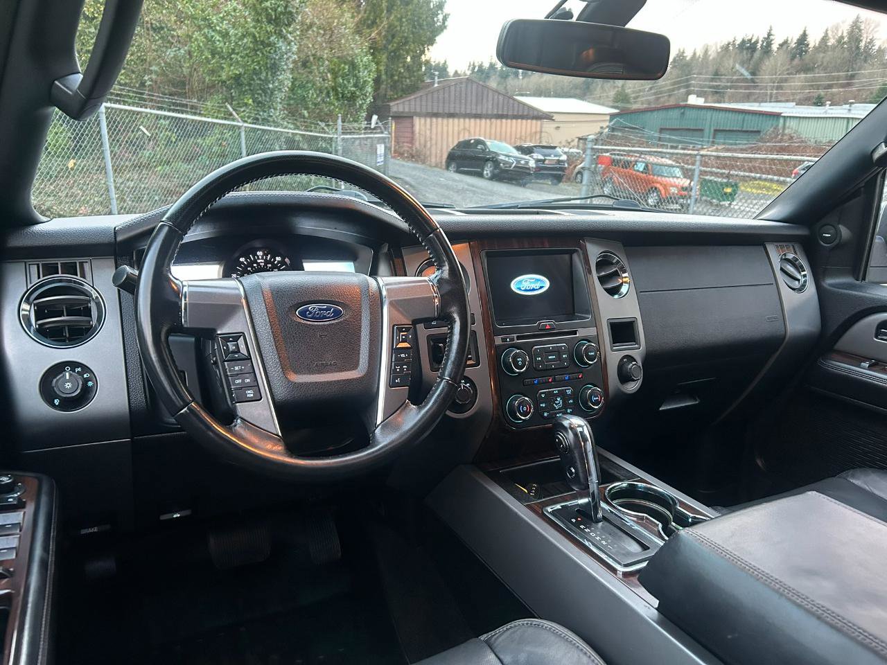 Used 2016 Ford Expedition Platinum image 15