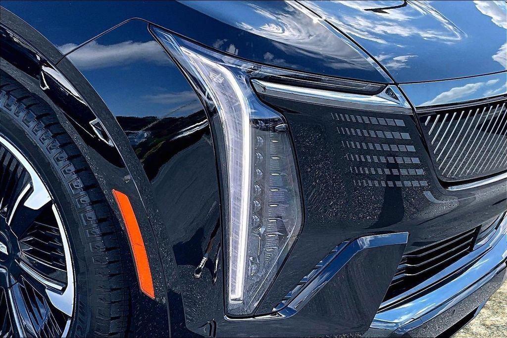 Certified 2026 Cadillac Escalade IQ Sport 2 AWD/4WD image 32