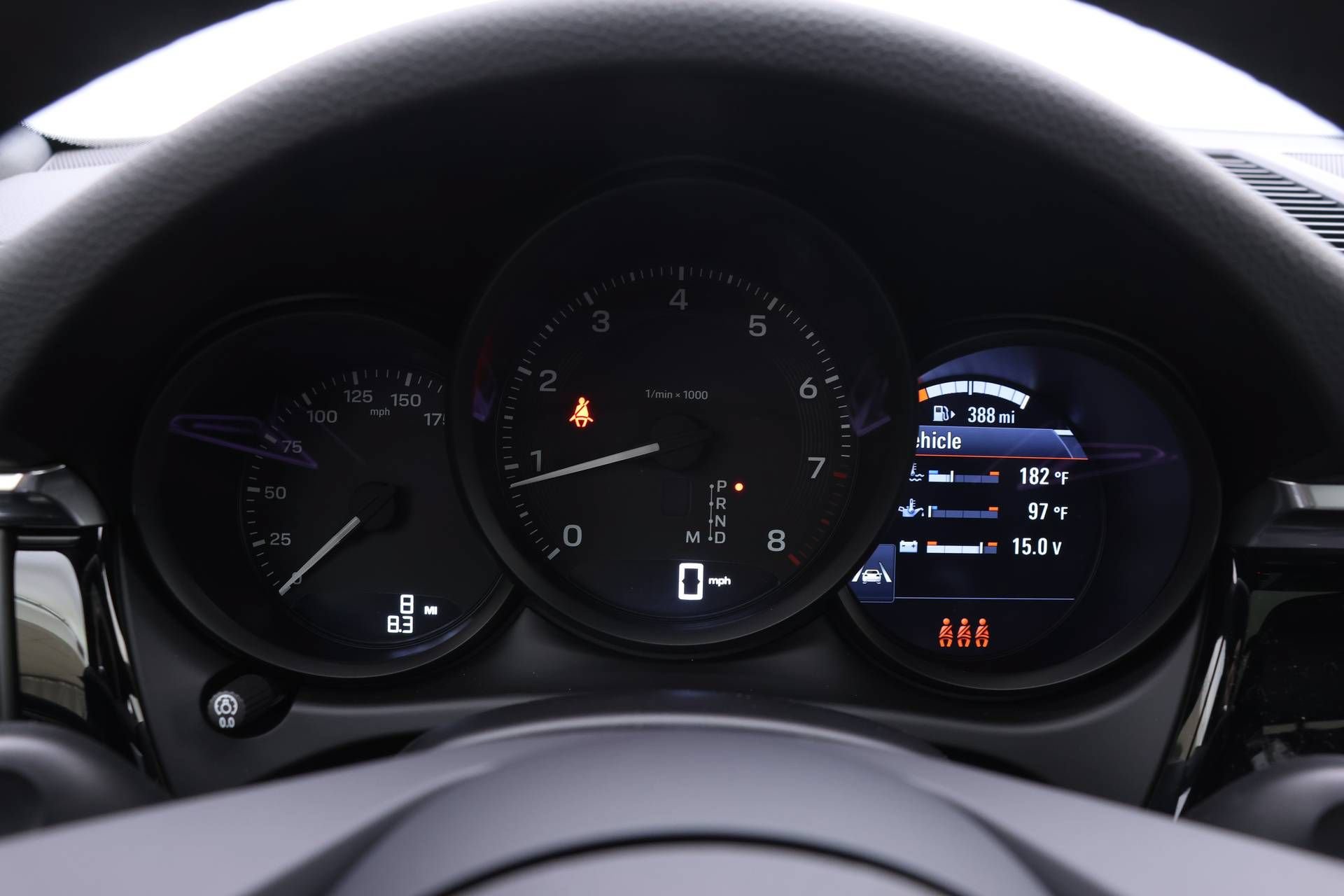 Used 2025 Porsche Macan AWD/4WD image 25