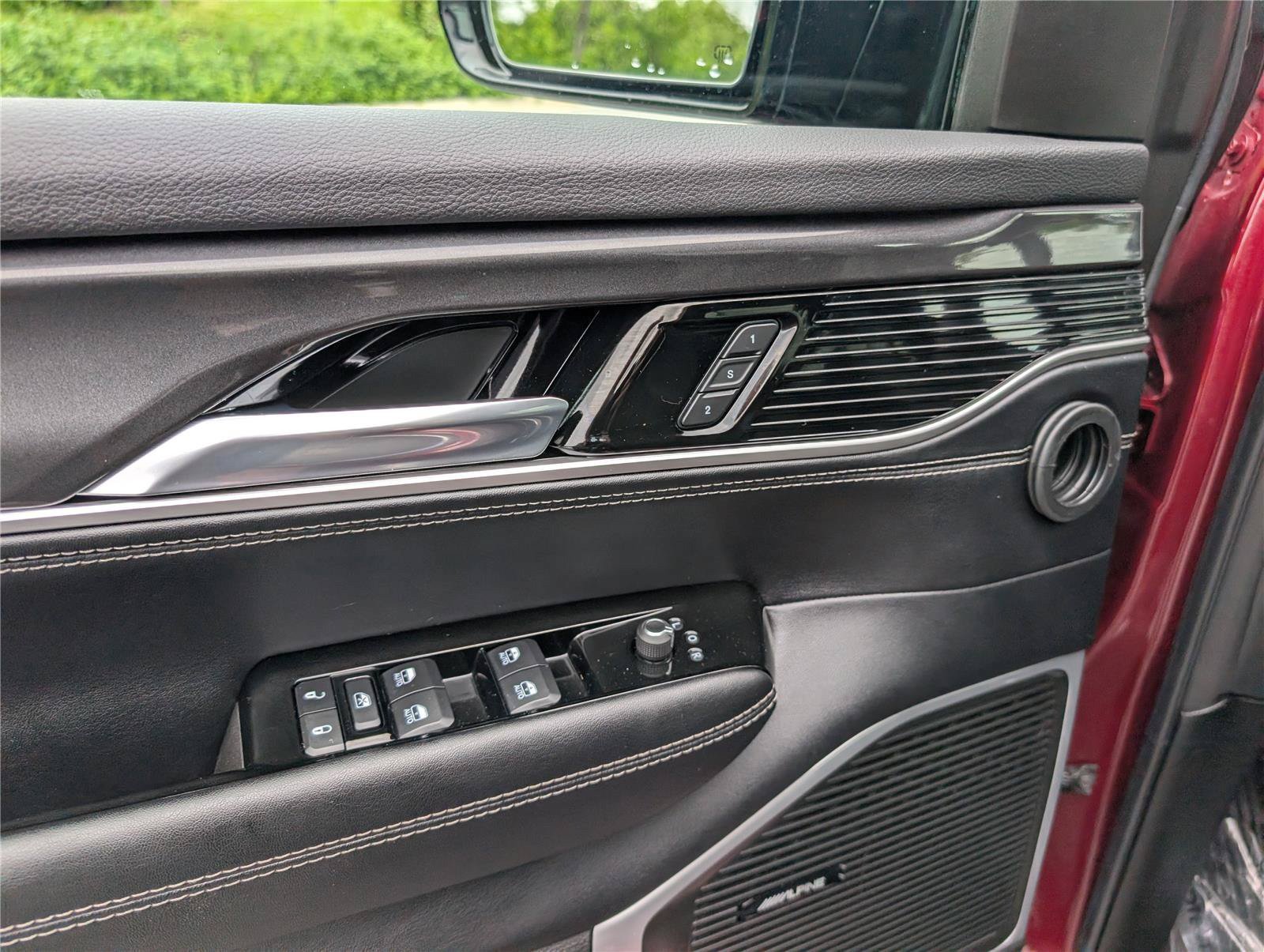 Used 2022 Jeep Wagoneer Series I AWD/4WD image 22