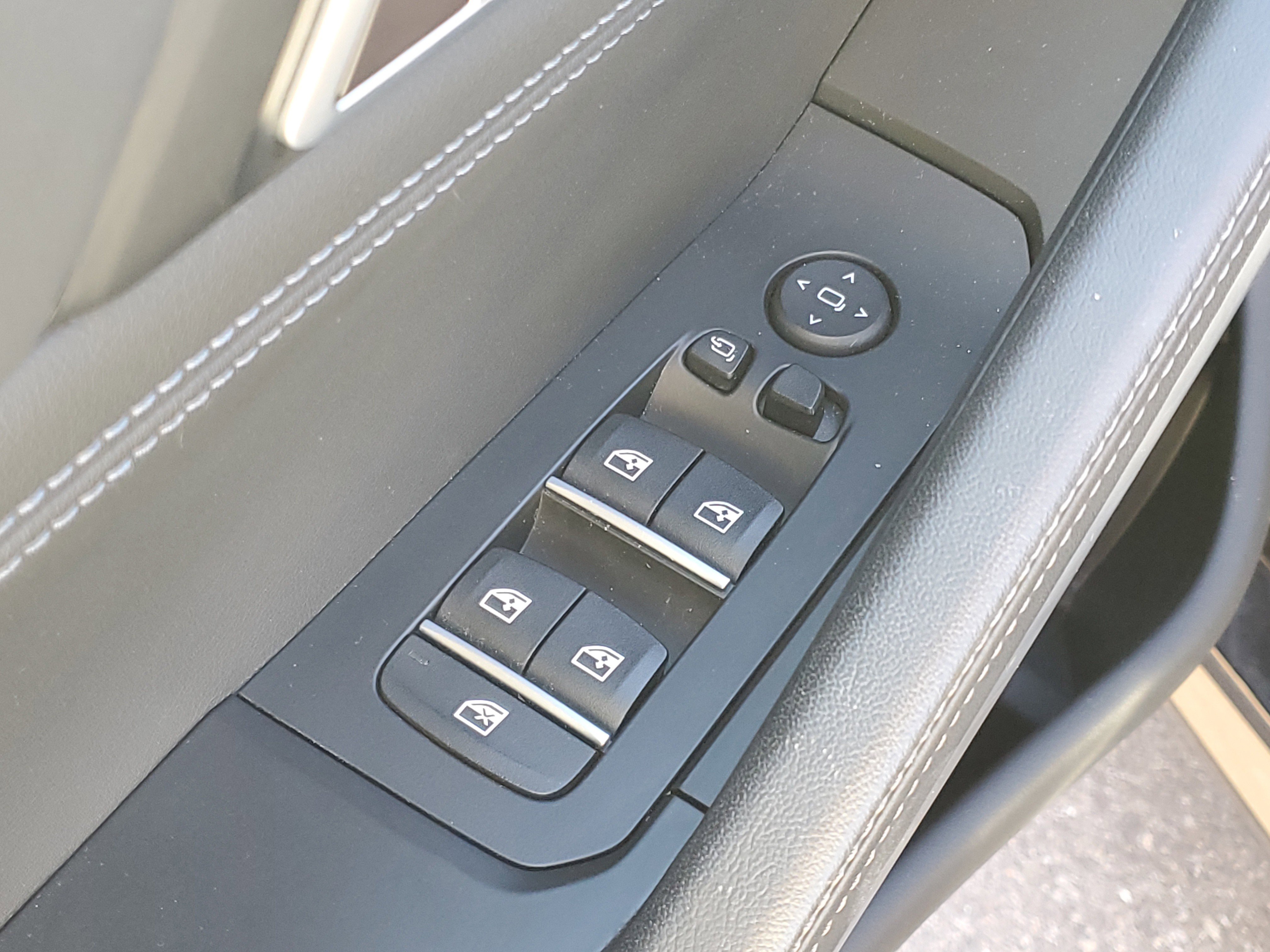 Certified 2024 BMW X6 M Competition image 6