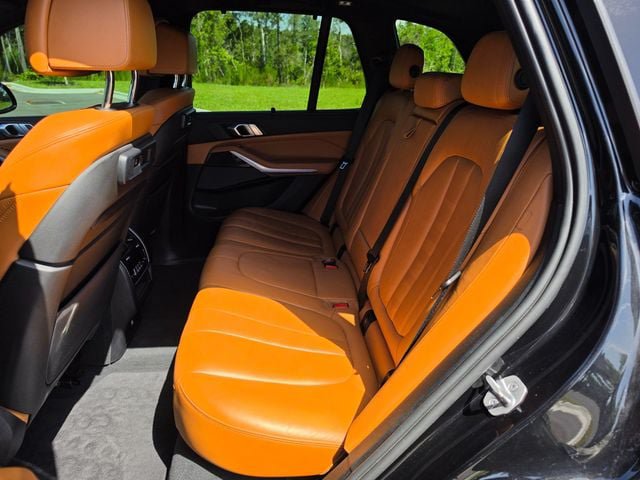 Used 2022 BMW X5 M50i w/ Executive Package AWD/4WD image 10