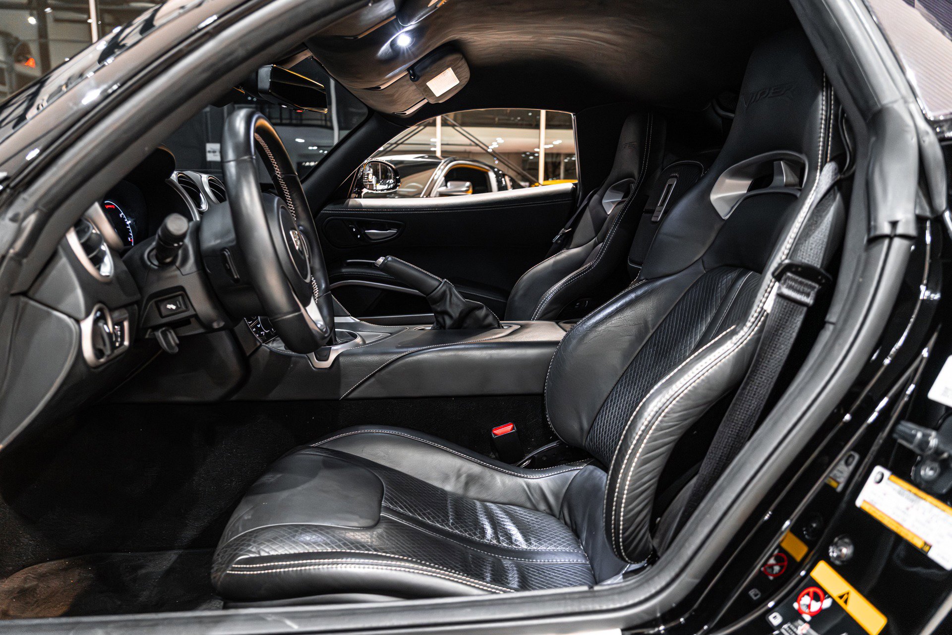 Used 2014 SRT Viper GTS w/ GTS Laguna Interior Package image 20