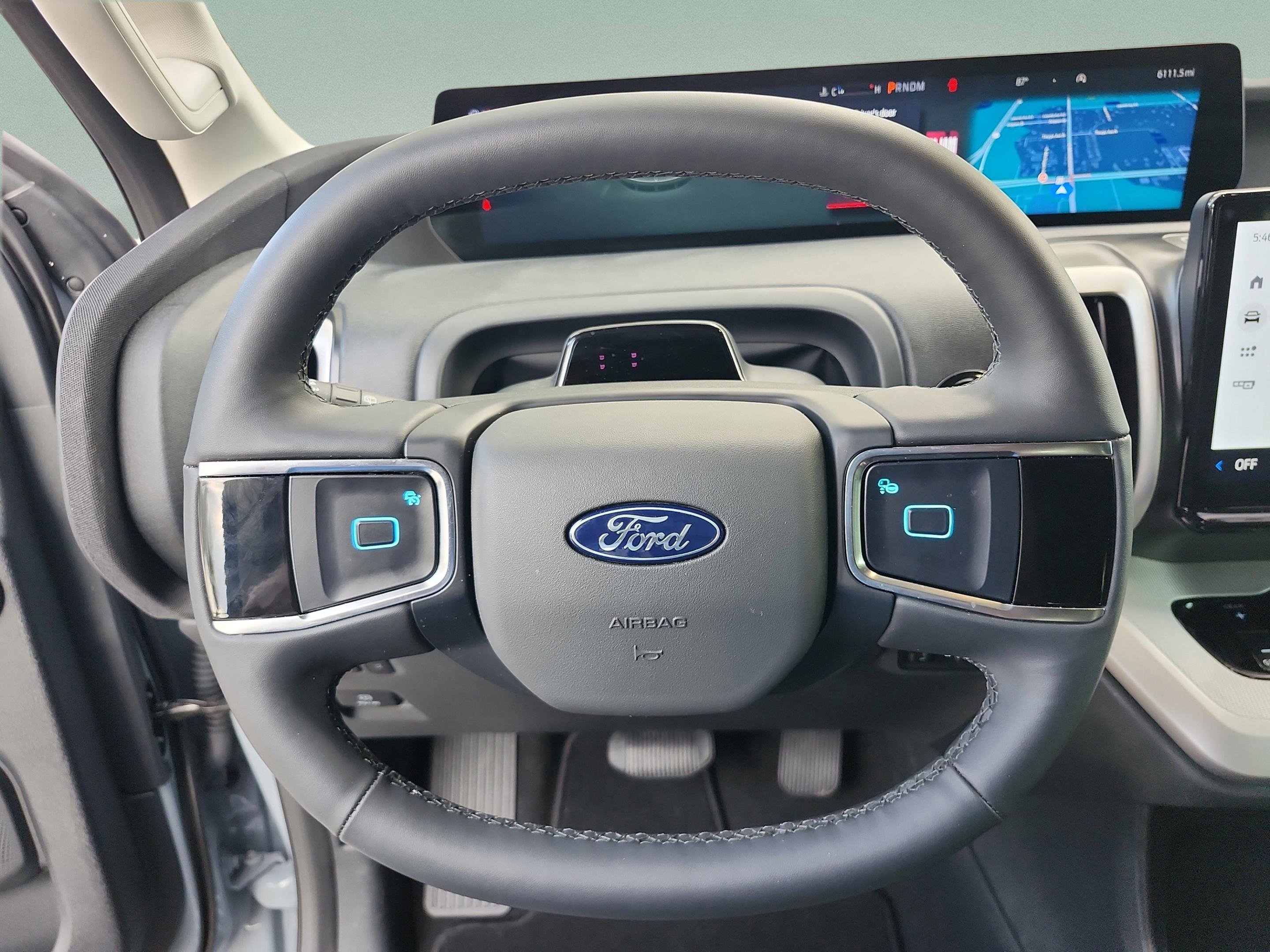 New 2025 Ford Expedition Active image 10