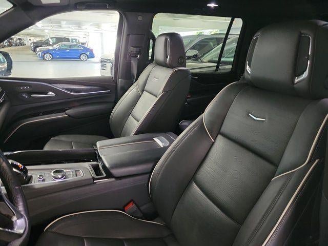 Certified 2023 Cadillac Escalade ESV Sport w/ LPO, ONYX Package AWD/4WD image 11