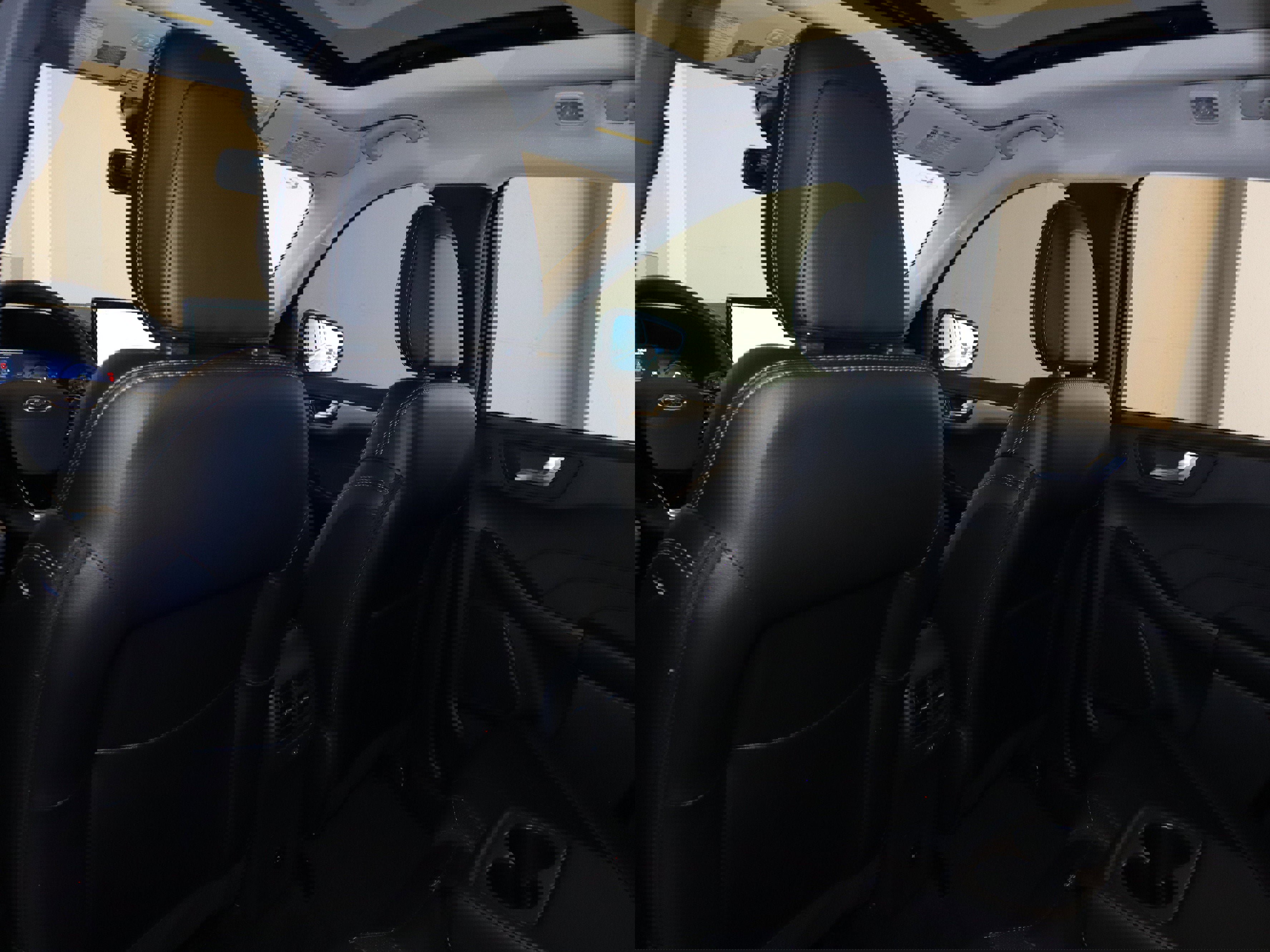 New 2025 Ford Escape SE w/ PHEV Premium Package image 35