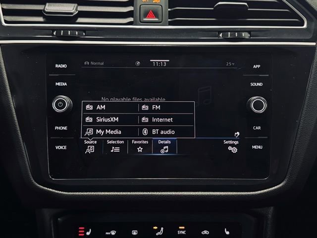 Used 2024 Volkswagen Tiguan SE image 31