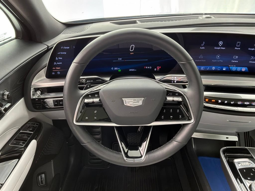 Used 2024 Cadillac Lyriq Luxury AWD/4WD image 24