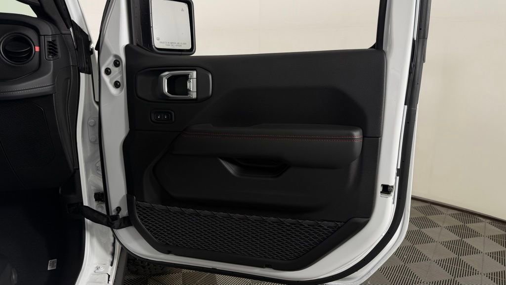 New 2026 Jeep Wrangler Unlimited Rubicon AWD/4WD image 30