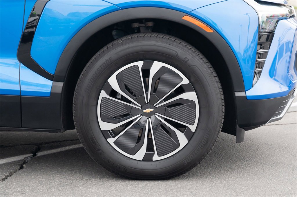 Used 2024 Chevrolet Blazer EV LT image 5