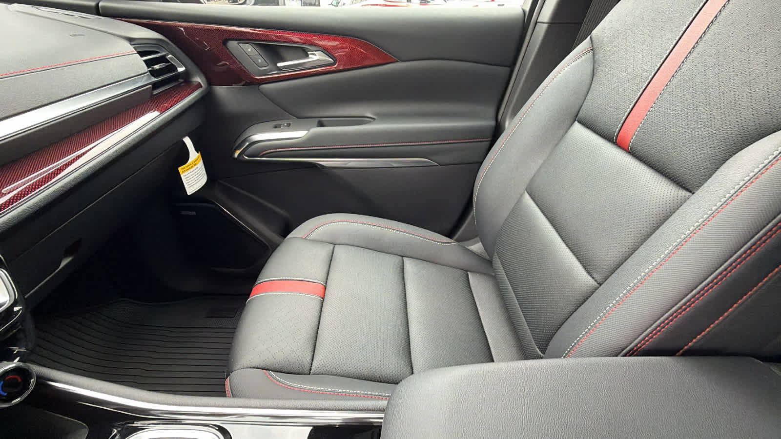Used 2026 Chevrolet Traverse RS AWD/4WD image 12