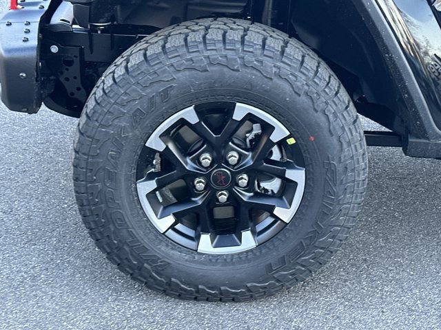 New 2026 Jeep Gladiator Rubicon w/ Technology Group image 11