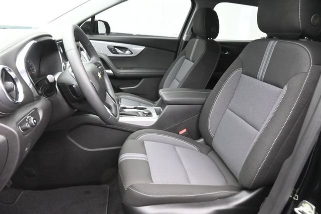 New 2026 Chevrolet Blazer LT w/ Midnight/Sport Edition FWD image 19