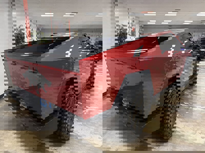 Used 2025 Tesla Cybertruck Cyberbeast AWD/4WD image 21