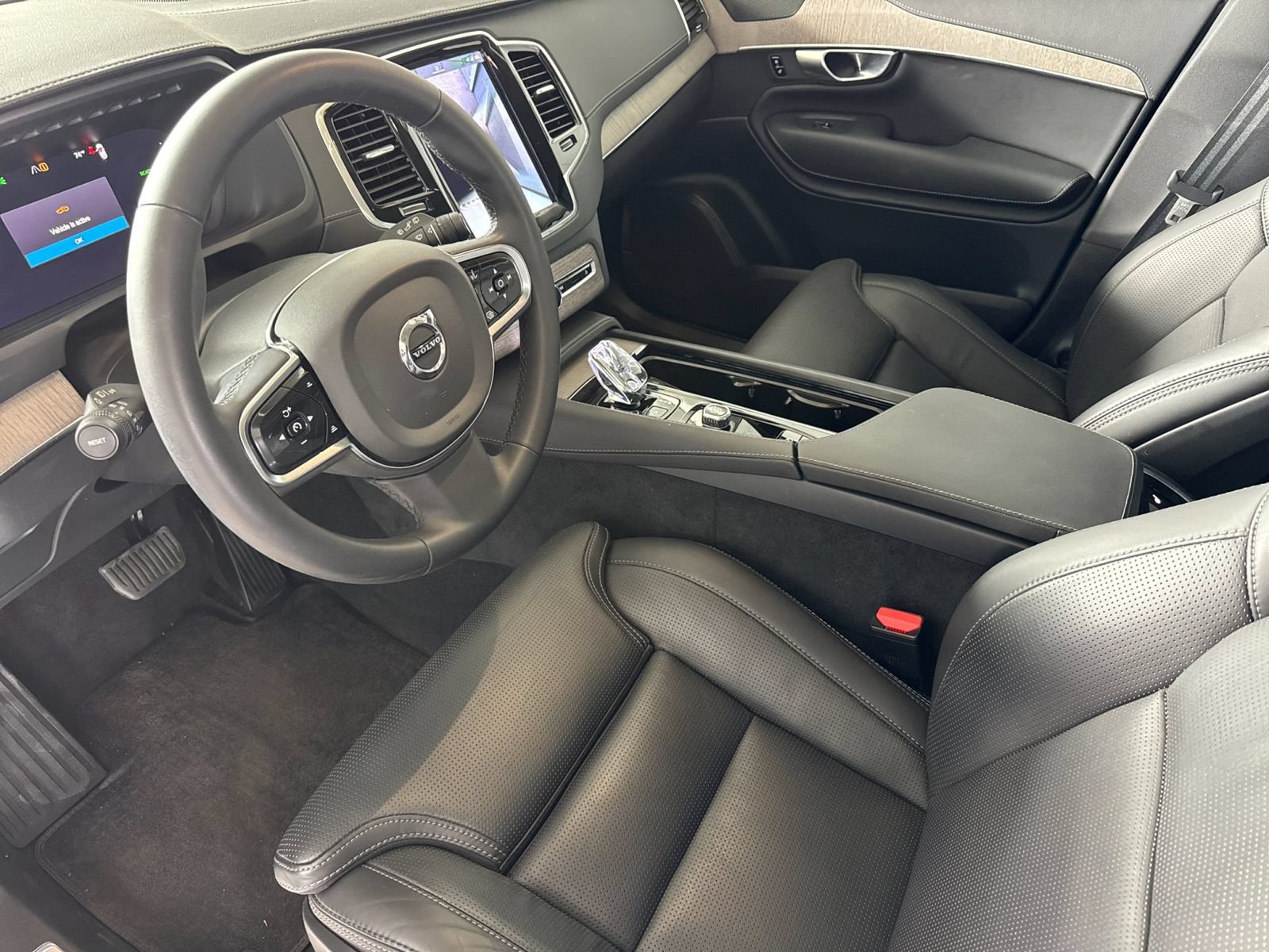 Certified 2023 Volvo XC90 T8 Ultimate w/ Protection Package AWD/4WD image 16