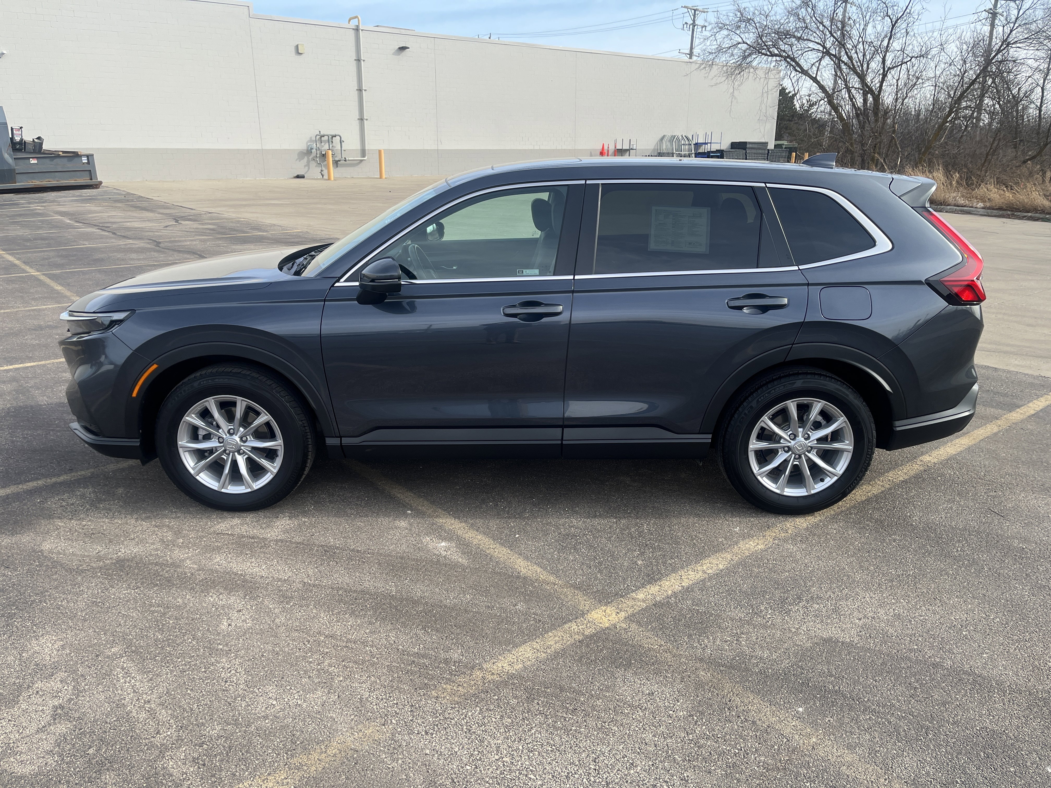 Used 2024 Honda CR-V EX-L image 3