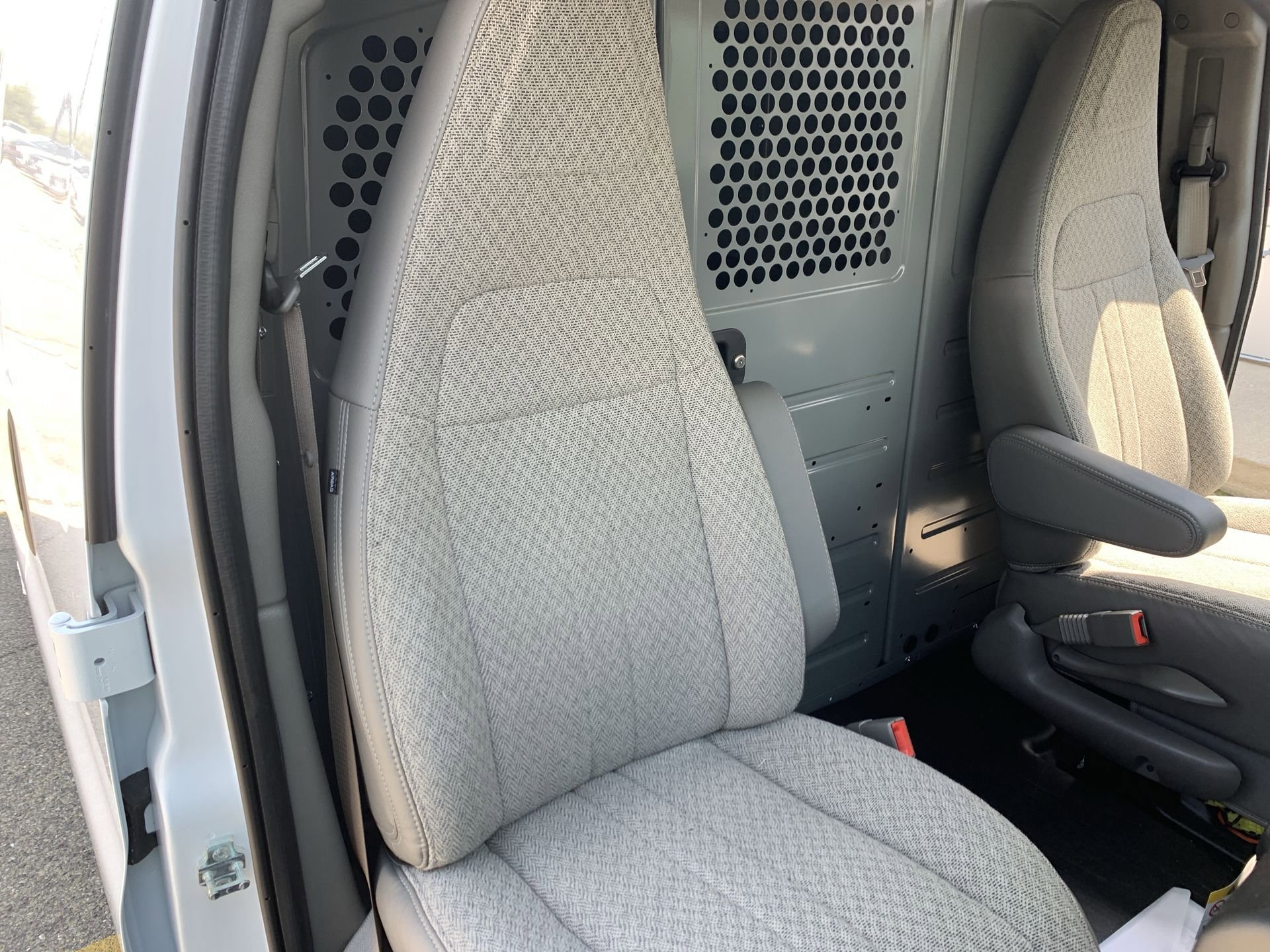 New 2025 GMC Savana 2500 Extended w/ Driver Convenience Package RWD image 44
