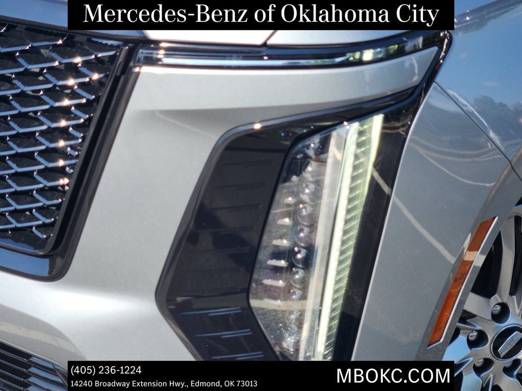 Used 2025 Cadillac Escalade Sport Platinum w/ LPO, Floor Liner Package AWD/4WD image 8