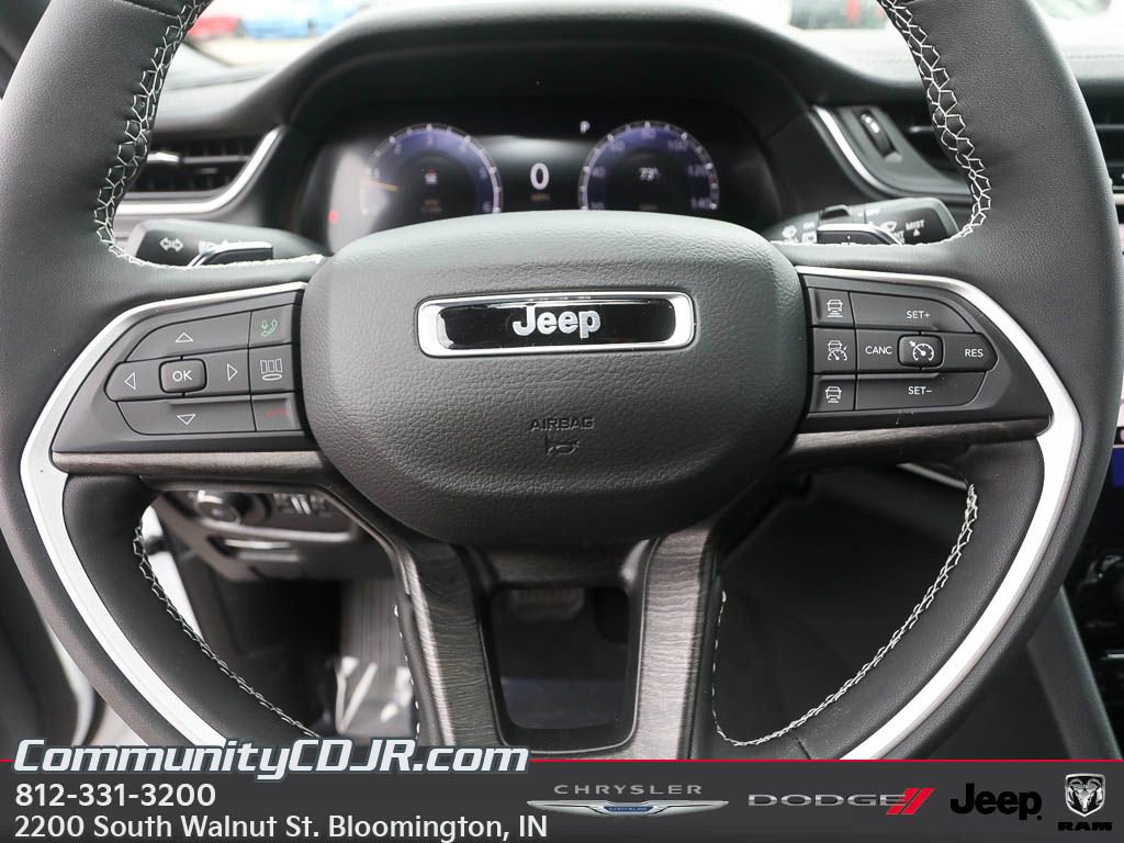 New 2025 Jeep Grand Cherokee Limited image 13