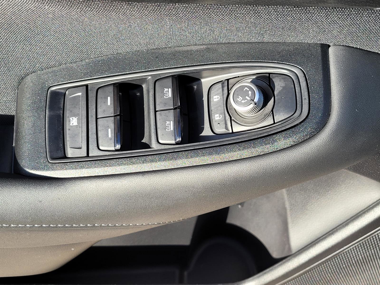 Certified 2025 Subaru Outback Premium image 24